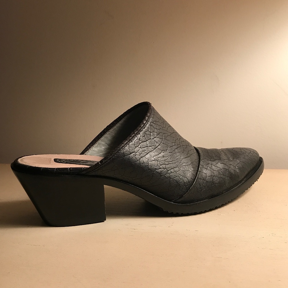 SALPY HAND CRAFTED DALLAS MULES - Picture 2 of 13